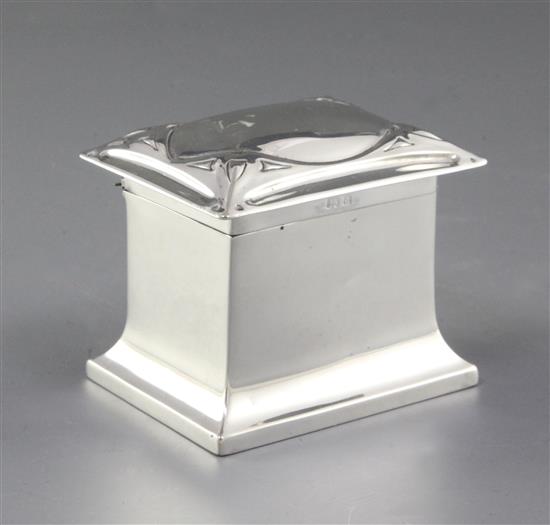An Edwardian Art Nouveau silver tea caddy, by William Hutton & Sons, height 84mm, weight 5.3oz/165grms.